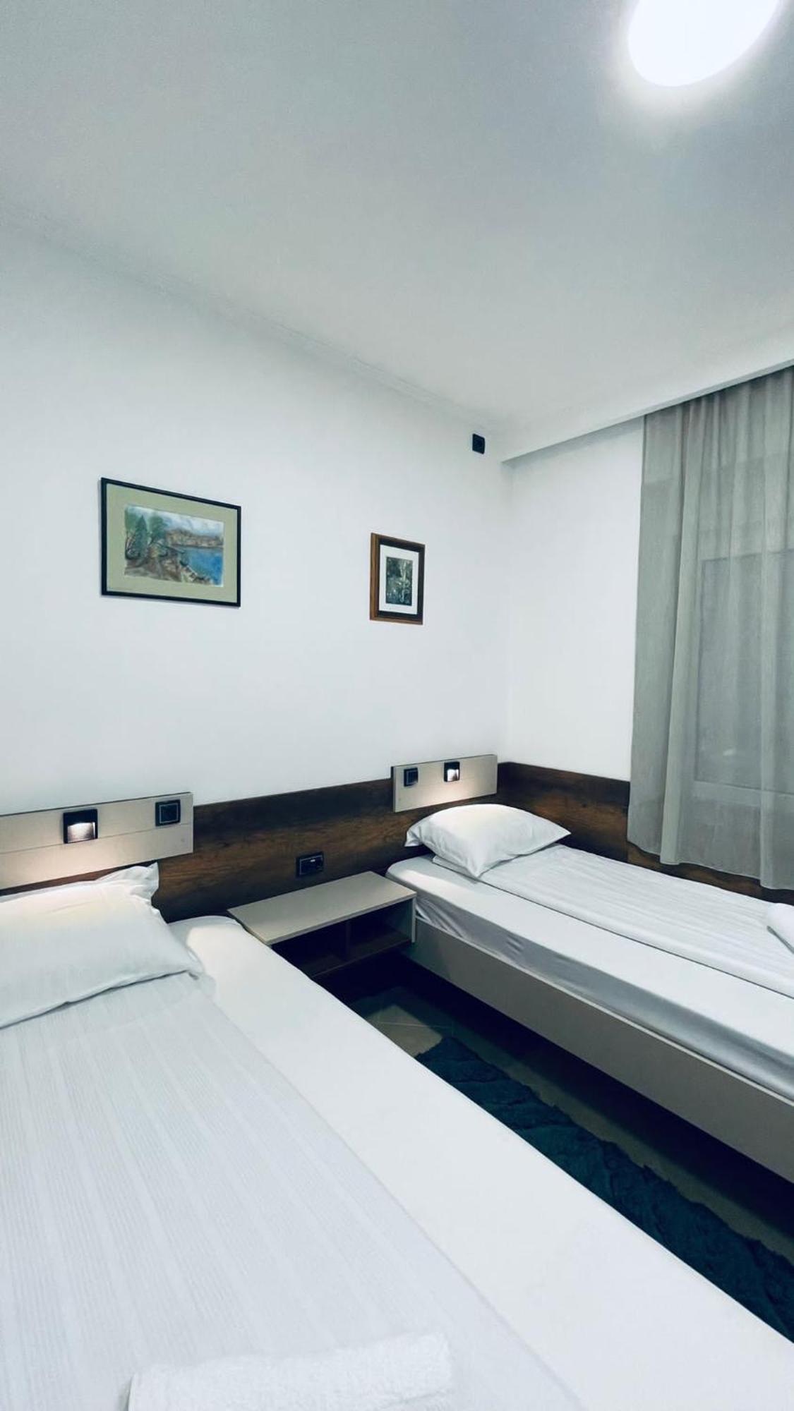 Kollar D Guest House - Prenociste Rooms Subotica Exteriér fotografie