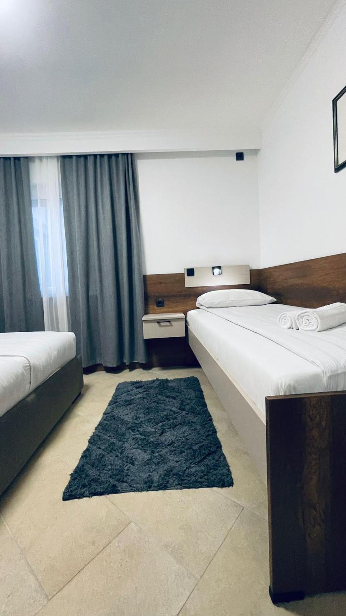 Kollar D Guest House - Prenociste Rooms Subotica Exteriér fotografie