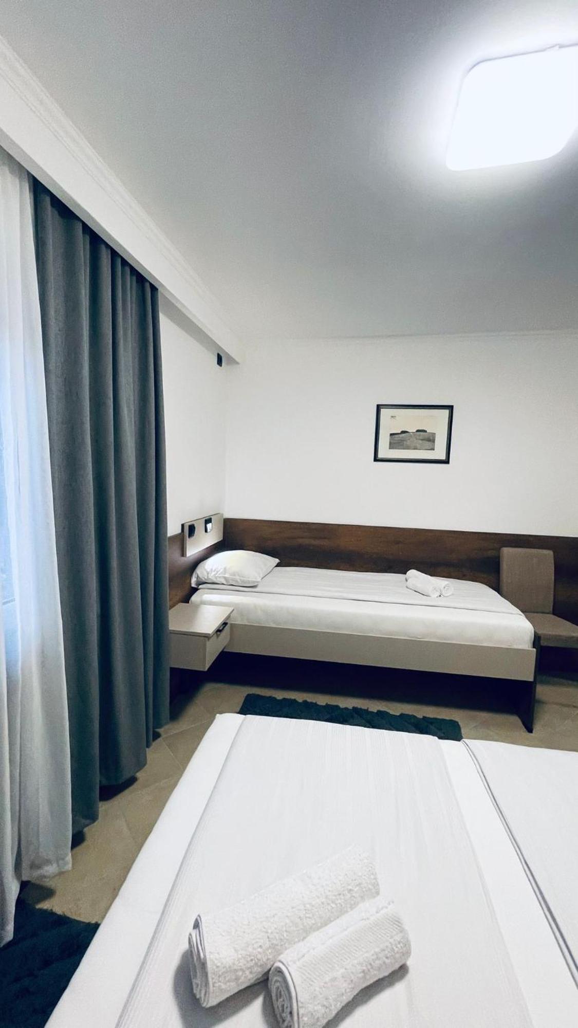 Kollar D Guest House - Prenociste Rooms Subotica Exteriér fotografie