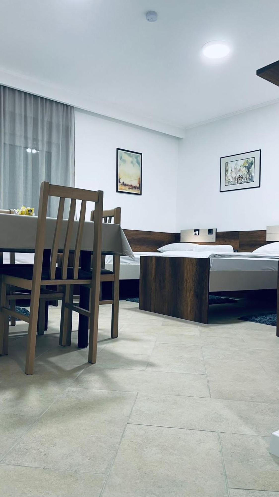 Kollar D Guest House - Prenociste Rooms Subotica Exteriér fotografie