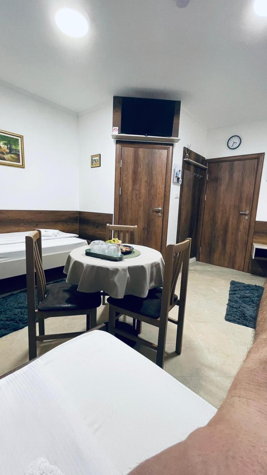 Kollar D Guest House - Prenociste Rooms Subotica Exteriér fotografie