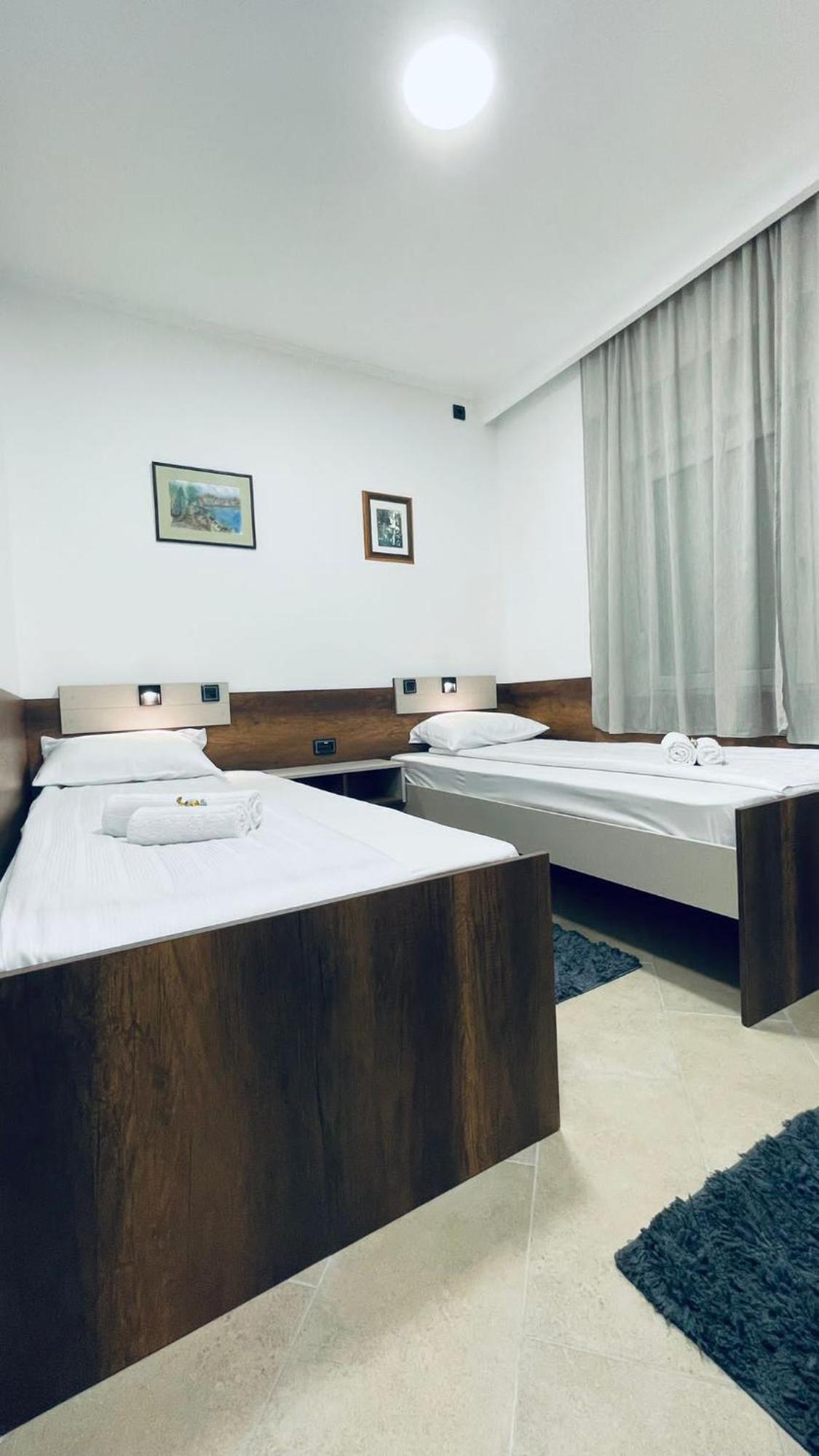 Kollar D Guest House - Prenociste Rooms Subotica Exteriér fotografie