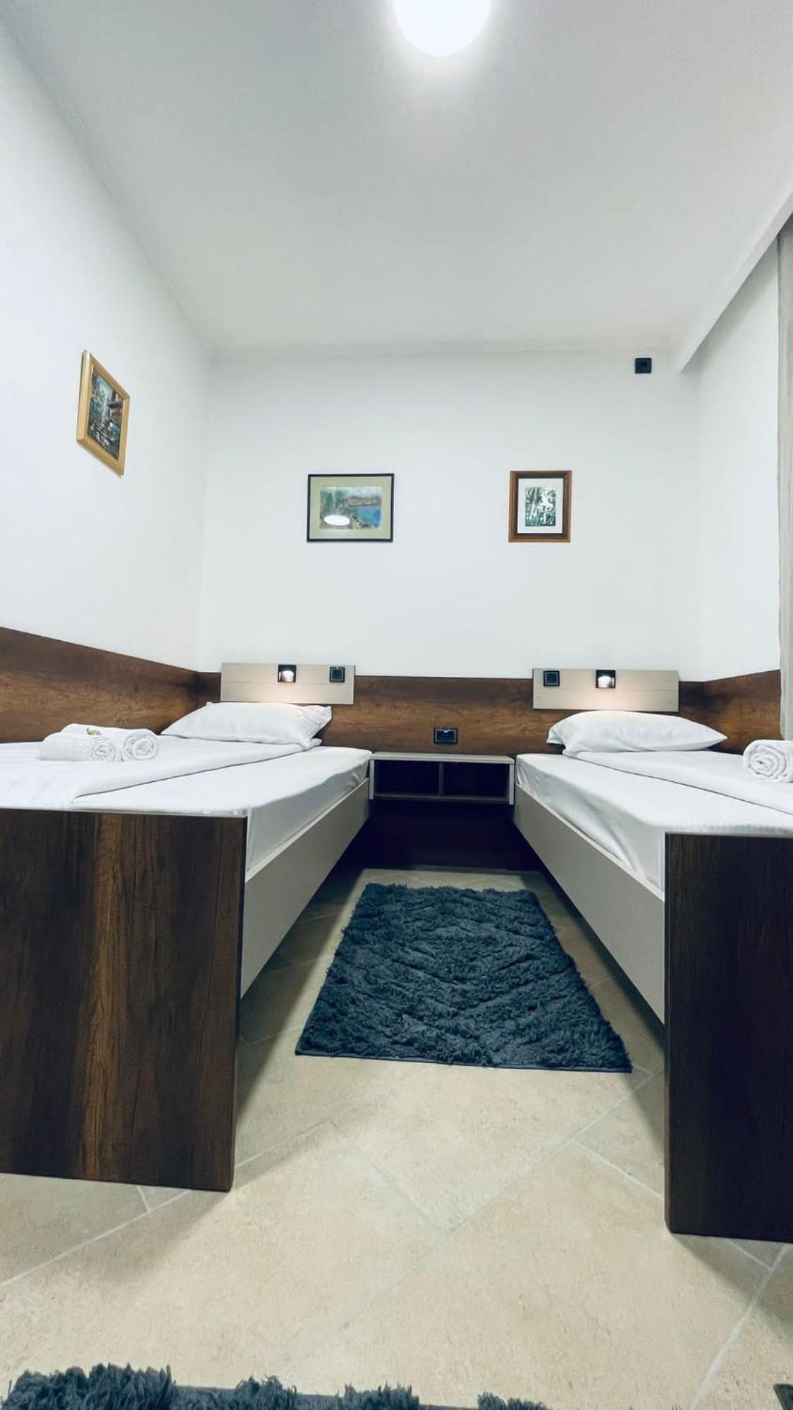 Kollar D Guest House - Prenociste Rooms Subotica Exteriér fotografie